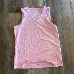 Loose fitting athletic tank